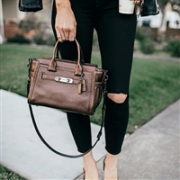 COACH 蔻驰 Swagger 27 Pebbled Leather真皮斜挎包 多色可选