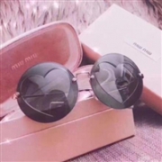 Rue La La现有Miu Miu、Fendi等大牌墨镜专场促销
