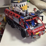 LEGO 乐高 机械组42068 二合一机场救援车消防车