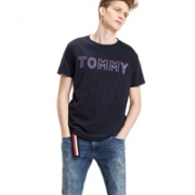 Tommy Hilfiger 时尚刺绣男士T恤