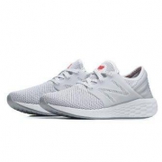 new balance FRESH FOAM CRUZ V2 女款休闲运动鞋