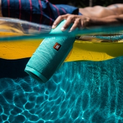 JBL Charge3 无线蓝牙小音箱 强劲低音 IPX7防水性能
