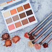 BH Cosmetics 大理石系列12色眼影盘 Warm Stone