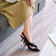 网易严选 小猫跟轻蝶漆皮女鞋 两色