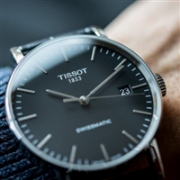 TISSOT 天梭 T109.407.16.051.00 魅时系列自动机械腕表
