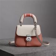 Burberry 巴宝莉 The DK88 小号提柄手袋 粉色