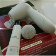 OLAY 玉兰油 Regenerist 焕肤洁面仪套装