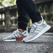 Adidas 阿迪达斯 NMD_R2 Primeknit 男款运动鞋