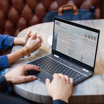 HP 惠普 Envy X360 13.3英寸翻转触控笔记本电脑（R5-2500U、8GB、256GB）