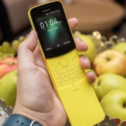 复刻经典，NOKIA 诺基亚 8110 移动联通4G手机 2色