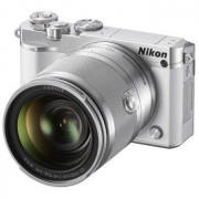 Nikon 尼康 1 J5（ VR 10-30mm f/3.5-5.6 PD）无反套机套机