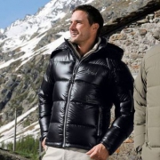 反季好价，Marmot 土拨鼠 Stockholm 700蓬男士防泼水羽绒服 3.5折 $96.23