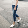 女士破洞九分小脚牛仔裤
