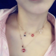 江疏影同款！Swarovski 红唇项链