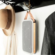 B&O（Bang & Olufsen）  BeoPlay A2 便携式蓝牙音响 续航24小时