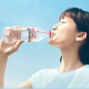 透明的！日本进口 可口可乐 柠檬味碳酸饮料 500ml*4瓶