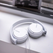 Sony索尼 MDR-ZX110AP 头戴式立体声耳机