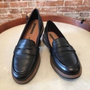 限尺码，Clarks 其乐 raisie Eletta mocassins  女士真皮单鞋 Prime会员免费直邮含税