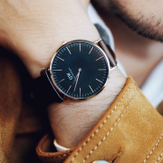 丹尼尔惠灵顿（Daniel Wellington）      Classic Black全黑男士时尚腕表 DW00100124-DW00100129