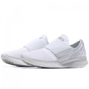 new balance FuelCore系列 COAST V4 WCSTALB4 女士跑鞋