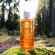 lumene 优姿婷 北极之光 芸莓亮白精华保湿爽肤水 150ml Prime会员凑单免费直邮含税