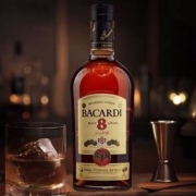Bacardi 百加得 八年朗姆酒 1L*3瓶 送欧联达因银标龙舌兰750ml*3瓶 397.9元包邮