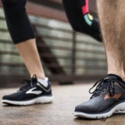 限尺码，Brooks 布鲁克斯 PureFlow 7 男士轻量避震跑步鞋 Prime会员免费直邮含税