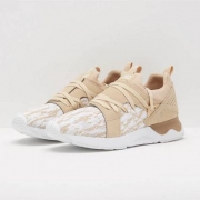 国内￥981，18年新品 Asics 亚瑟士 Gel-Lyte V Sanze 中性复古运动鞋 多色 $39.99