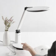 Prime会员专享镇店之宝，AA级减蓝光护眼  Panasonic 松下 HHLT0623 致皓智能调光LED台灯