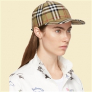 Burberry巴宝莉Yellow 格纹彩虹帽