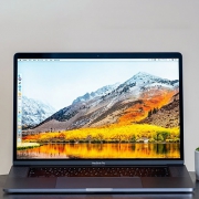 Apple MacBook Pro 15 2018款 同中求异的实用改变