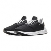 adidas 阿迪达斯 BZ0648 中性款运动跑步鞋