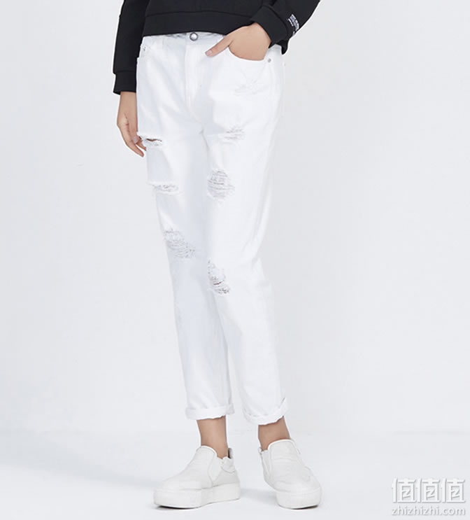 美特斯邦威女士破洞牛仔长裤