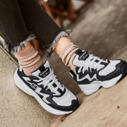 18年新款，Skechers 斯凯奇 D'lites AIRY 女士休闲运动鞋 88888105