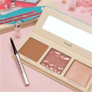 Benefit Pretty in the U.S.A.高光+腮红+修容+眉笔套装