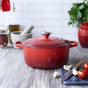 Le Creuset 酷彩 珐琅铸铁类 圆形法式烧锅 红色 24cm Prime会员免费直邮含税