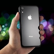 Apple iPhone XR 开箱初试 比预期更出色！