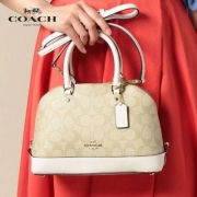 COACH 蔻驰 Sierra 女士小号C纹贝壳包
