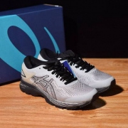 Asics 亚瑟士 Gel-Kayano 25 男款跑鞋 9547日元（需领码）