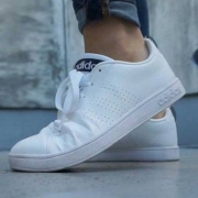 Adidas 阿迪达斯 中性白色休闲鞋 F99252
