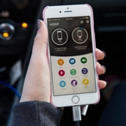 苹果专用：Lexar 雷克沙 JumpDrive C20i 128GB USB 3.0 扩展闪存