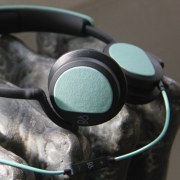 B&O（Bang & Olufsen） BeoPlay H2 头戴式耳机 小羊皮耳梁 轻质华丽