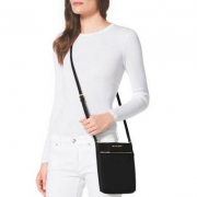 MICHAEL Michael Kors 迈克·科尔斯 女士Riley真皮斜挎包 32S5GRLC1L