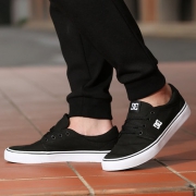 DC SHOES ADYS300126Y 中性款休闲板鞋