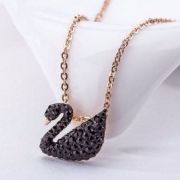 SWAROVSKI 施华洛世奇 5204133 经典黑色天鹅项链