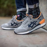 ASICS 亚瑟士 GEL-RESPECTOR 女款运动休闲跑鞋