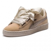 彪马（Puma）  BASKET HEART UP 364955 女子休闲板鞋