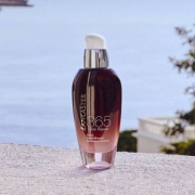 国内￥890，Lancaster 兰嘉丝汀 明星产品 365美肌再现密集修护精华露 50ml €29.58