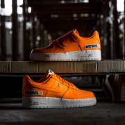 耐克（NIKE）  Air Force 1 '07 LV8 JDI LTHR 男子运动鞋