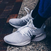 双十一预告，18年新款 Adidas 阿迪达斯 alphabounce instinct 男款跑步鞋 3色